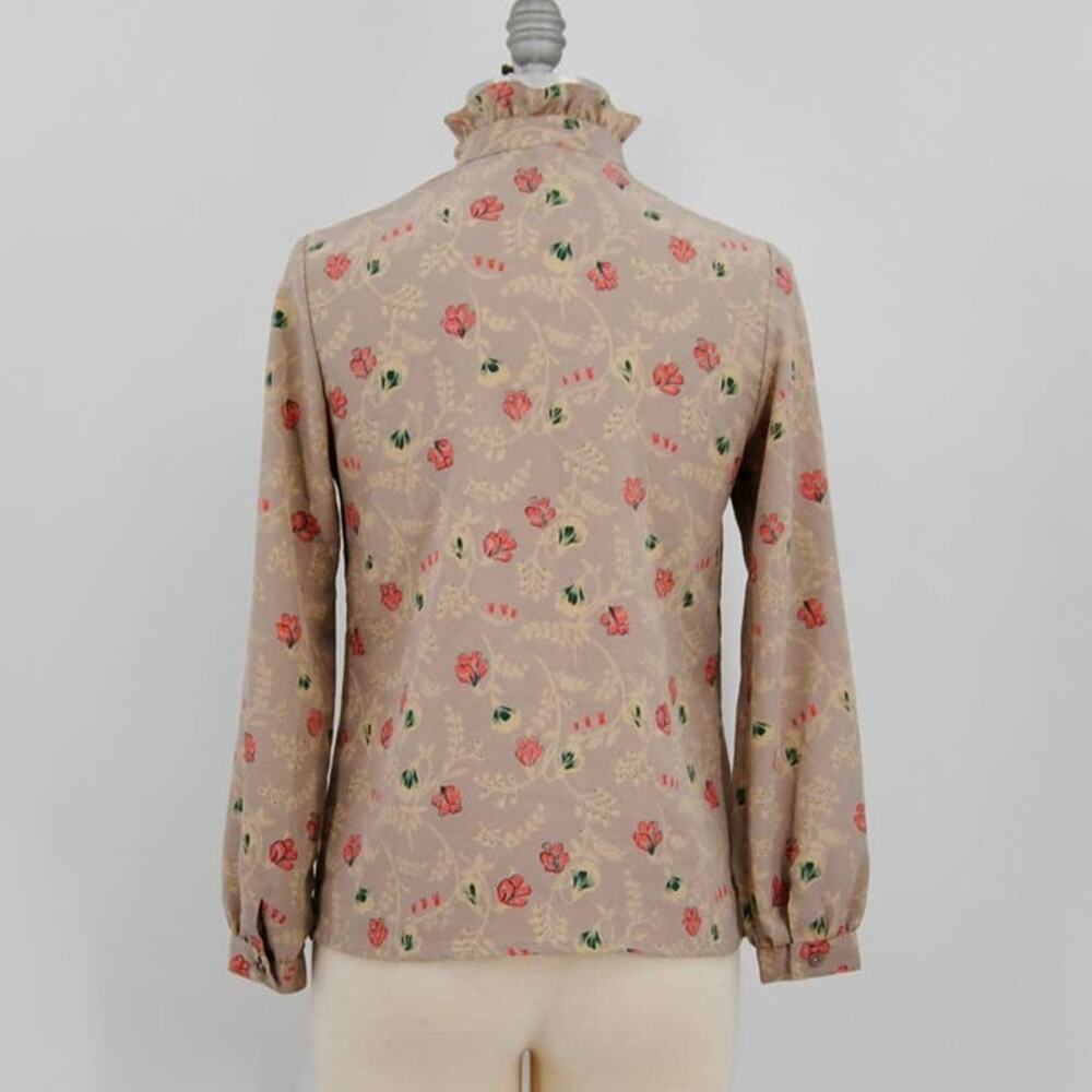 Vintage Floral Ruffled Button Down - Picture 3 of 6